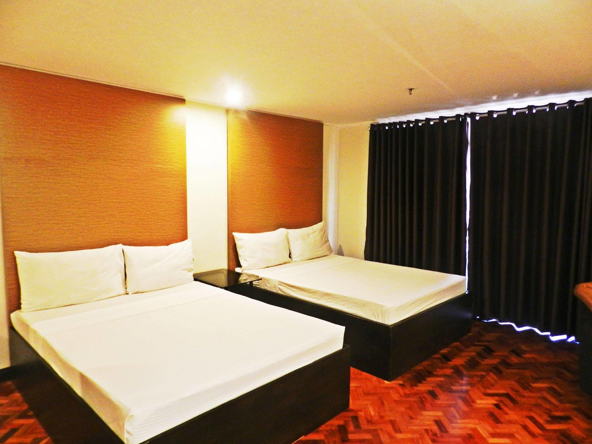 Salcedo Suites Makati City Exterior foto