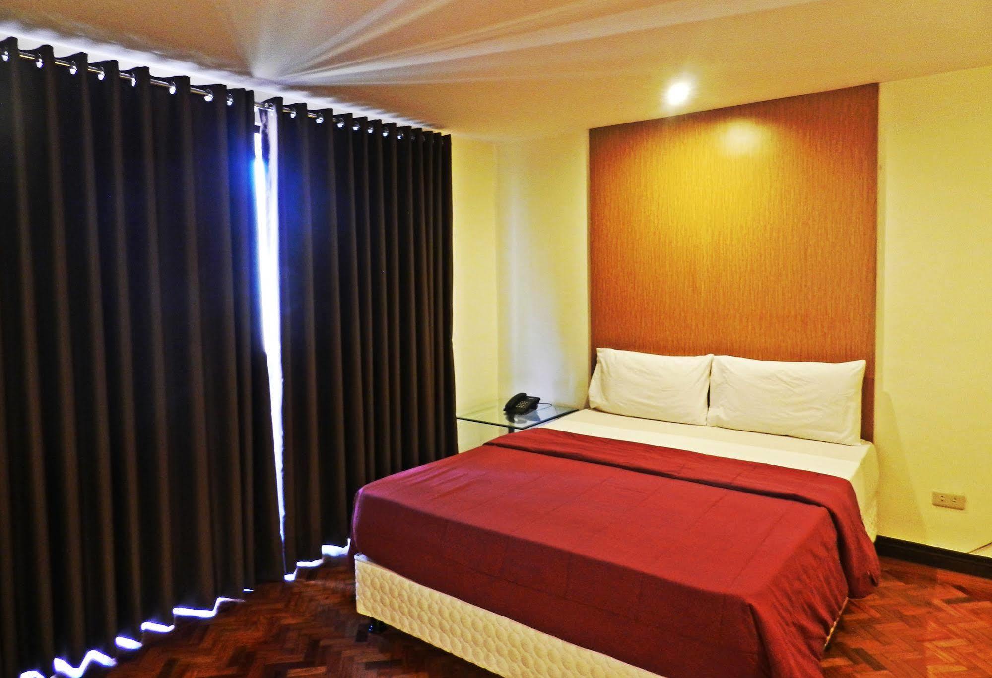 Salcedo Suites Makati City Exterior foto