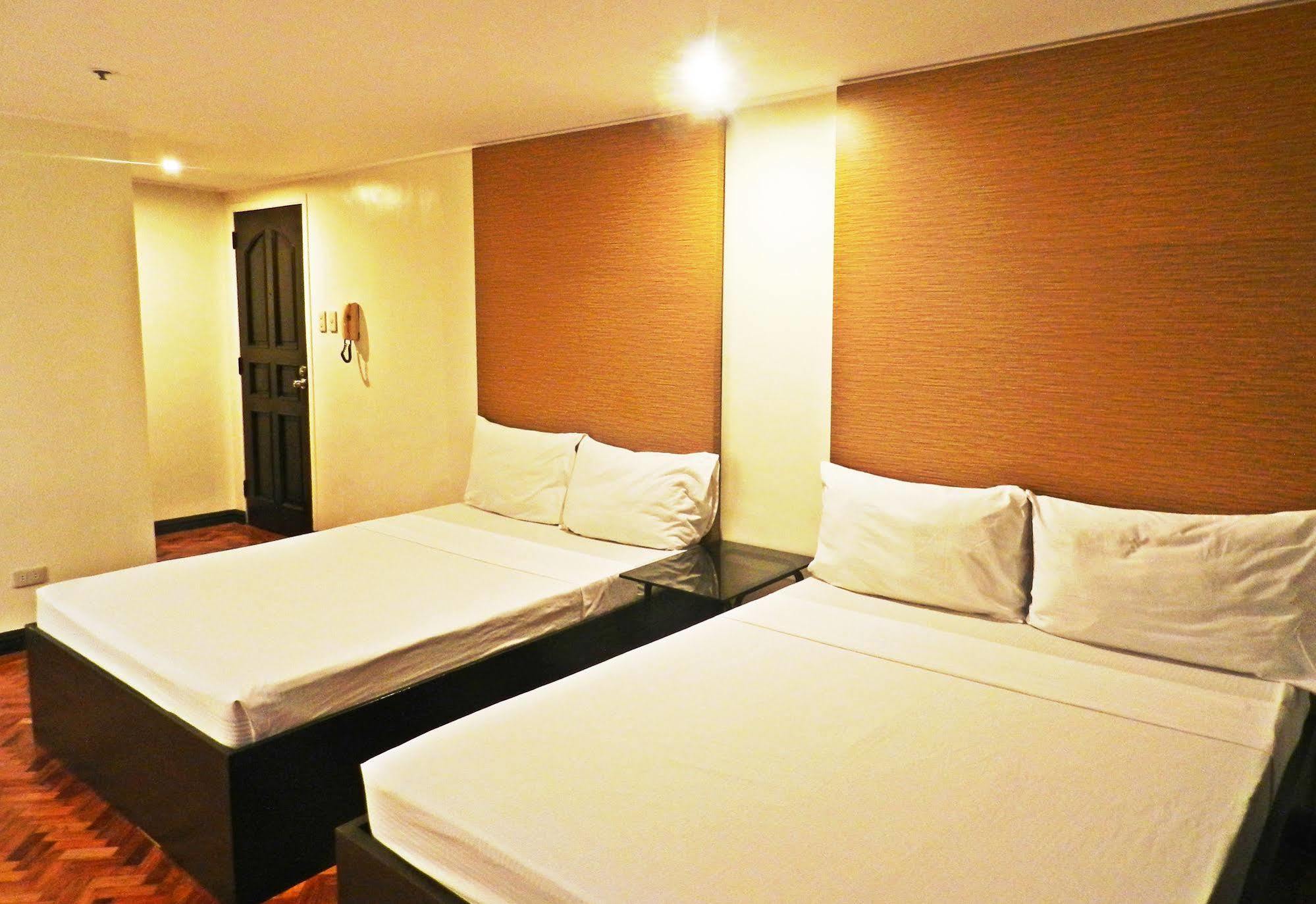 Salcedo Suites Makati City Exterior foto
